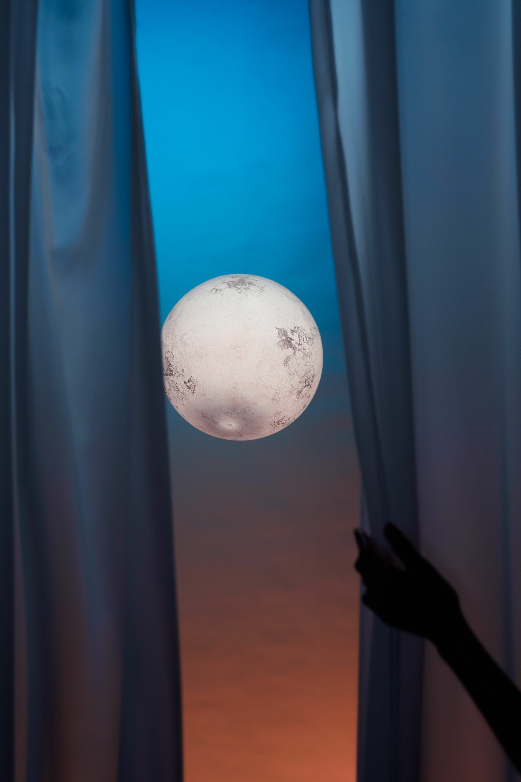 Ron Lach / Moon / Pexels